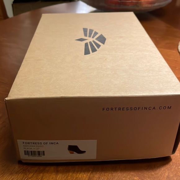 Fortress of Inca black booties in size 37, ‘Adriano Coco.’ Never been worn. - Picture 5 of 5